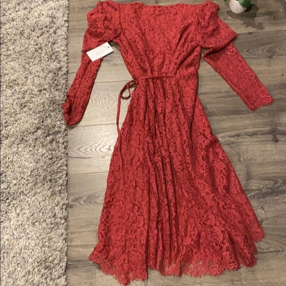 🆕Ali & Jay Lace Long Sleeve Wrap Dress😍 - Picture 6 of 8